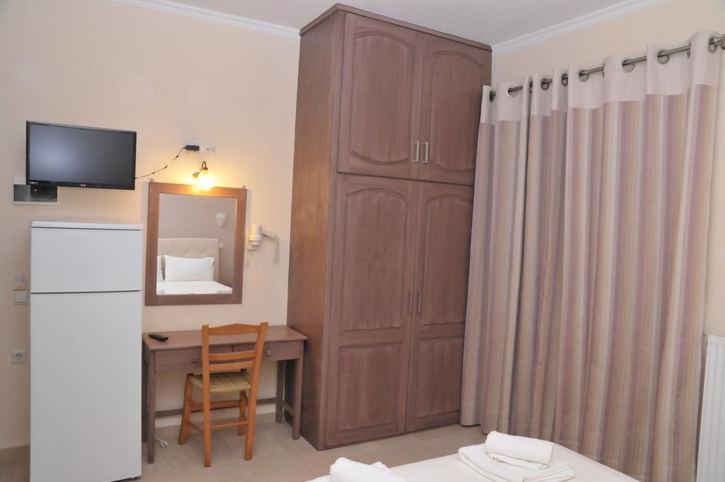 Apartments Stoudios Georgias Arkoudi Kamer foto